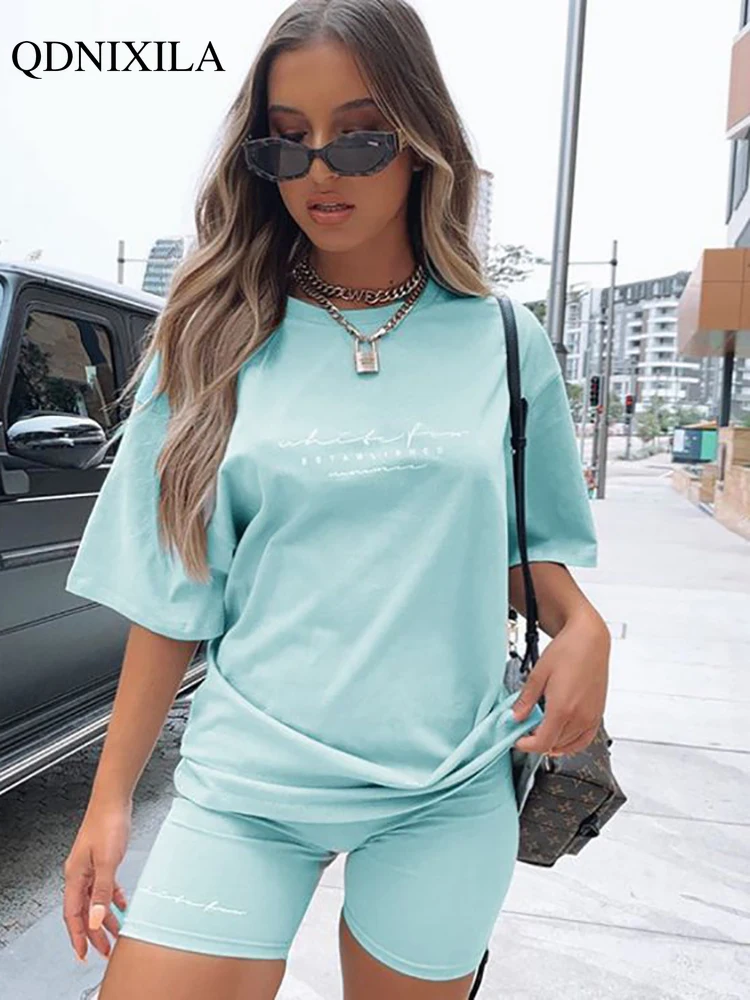 2023 Casual Summer Women's Tracksuit Sports Suit T-shirt Shorts 2 Piece Set Sweatshirt Print Women Shorts Set Sportswear outfits
2023 Casual Summer Women's Tracksuit Sports Suit T-shirt Shorts 2 Piece Set Sweatshirt Print Women Shorts Set Sportswear outfits