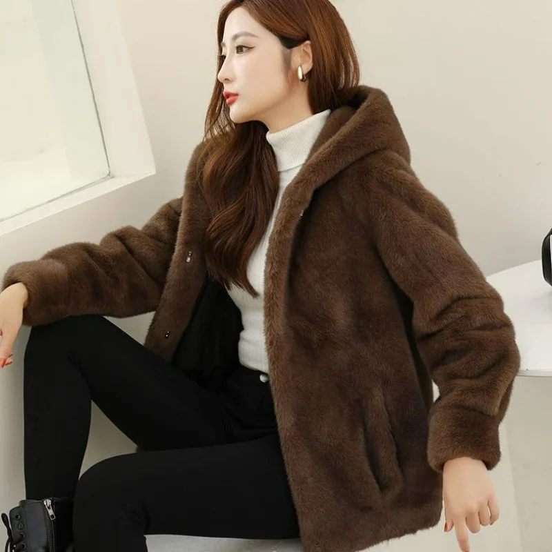 

2023 New Middle-Aged Women Artificial Mink-Fur Outer Fashion casual Short Imitation Fur Outwear Thicken Warm Stand Collar Parkas