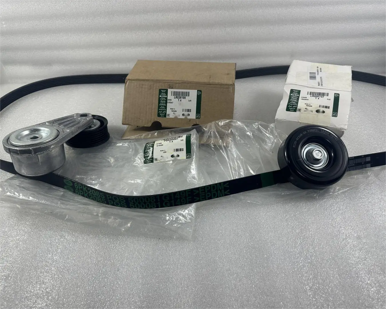 Land Rover ремень в сборе для Discovery 3/4 L319 V6 4,0 бензиновый ремень PQS500081 натяжитель LR038199 натяжитель LR000737
Land Rover ремень в сборе для Discovery 3/4 L319 V6 4,0 бензиновый ремень PQS500081 натяжитель LR038199 натяжитель LR000737