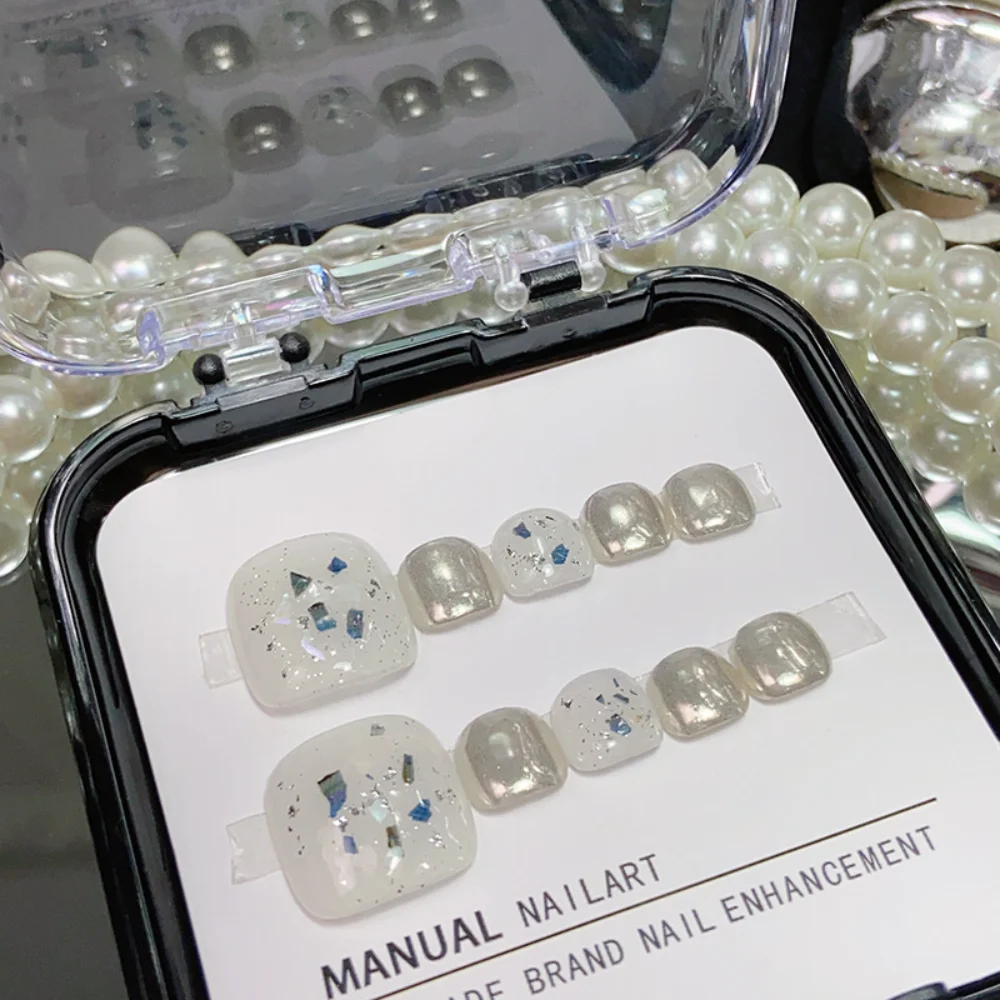 Hand-wearing Toenail Patch Magic Mirror Powder Toenail Manicure Fake Nails Finished Nail Piece Can Be Removed and Reused
Hand-wearing Toenail Patch Magic Mirror Powder Toenail Manicure Fake Nails Finished Nail Piece Can Be Removed and Reused