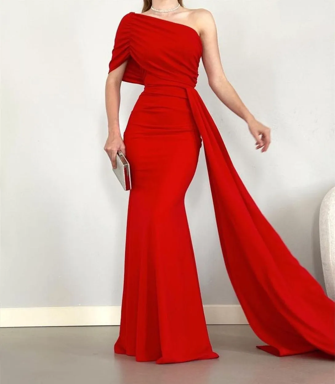 Elegant Long Red Crepe One Shoulder Evening Dresses Mermaid Pleated Floor Length Prom Dresses With Side Train for Women
Elegant Long Red Crepe One Shoulder Evening Dresses Mermaid Pleated Floor Length Prom Dresses With Side Train for Women