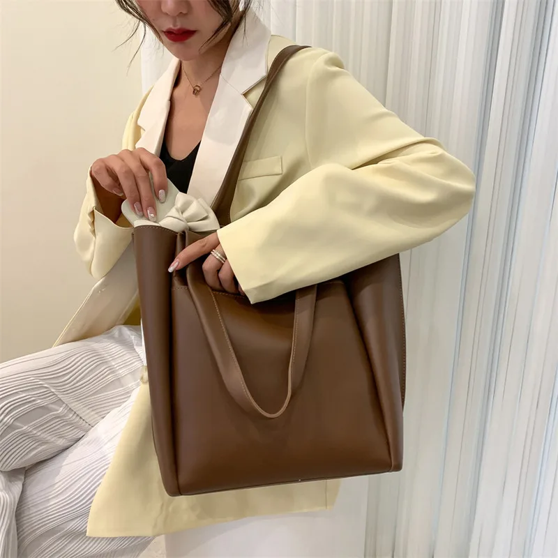 2024 High Quality Soft Leather Woman Casual Solid Color Handbags Large Capacity Single Shoulder Bag
2024 High Quality Soft Leather Woman Casual Solid Color Handbags Large Capacity Single Shoulder Bag