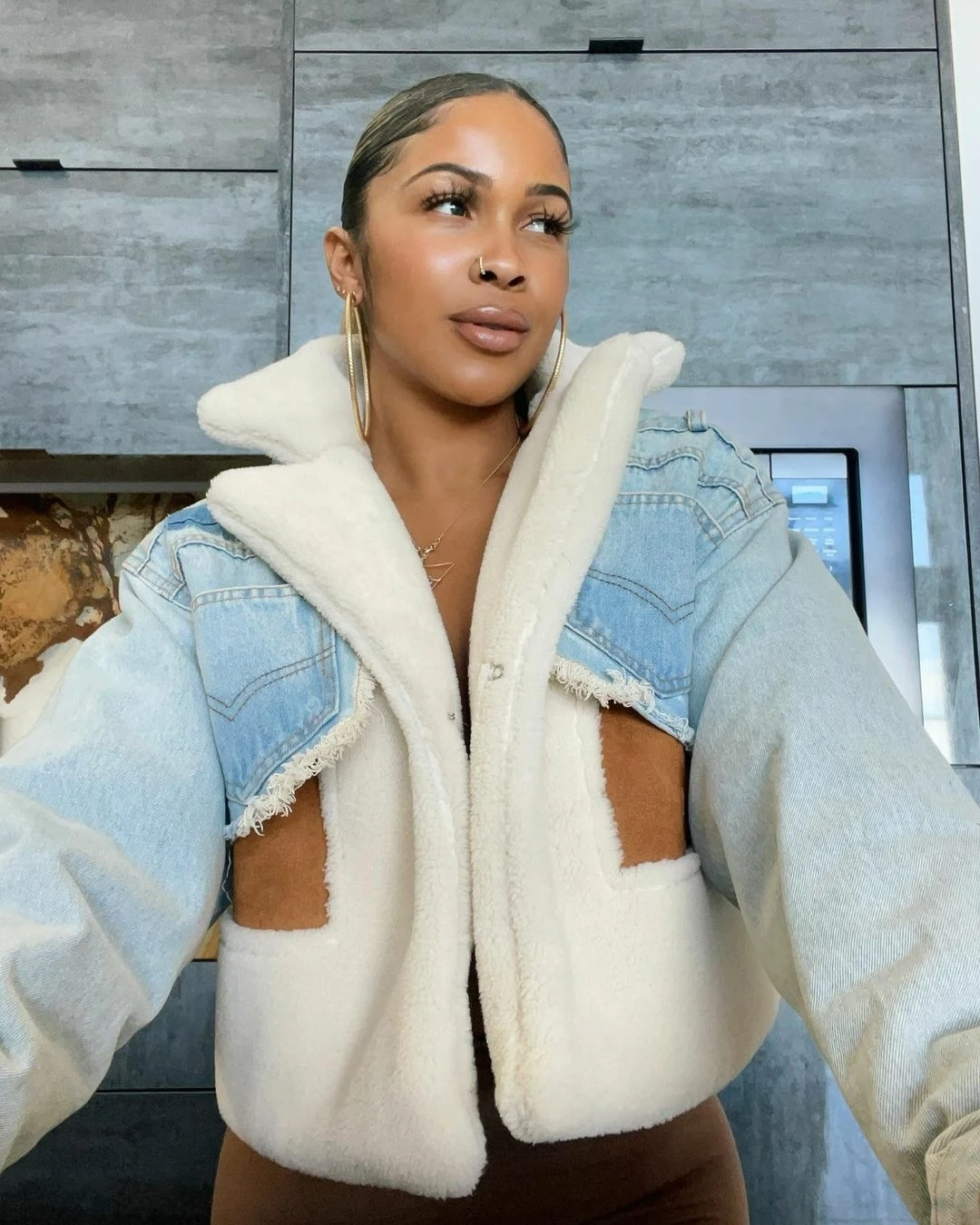 Denim Patchwork Women Jacket Winter Coat Streetwear Women Jacket Turn Down Collar Vintage Outfits
Denim Patchwork Women Jacket Winter Coat Streetwear Women Jacket Turn Down Collar Vintage Outfits
