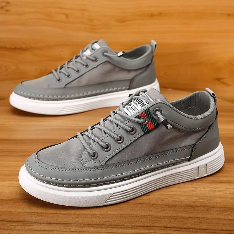 Men's Shoes Youth Fashion Shoes Lightweight Thick Sole Casual Versatile Sports Running Odor Resistant Breathable Board Shoes
Men's Shoes Youth Fashion Shoes Lightweight Thick Sole Casual Versatile Sports Running Odor Resistant Breathable Board Shoes