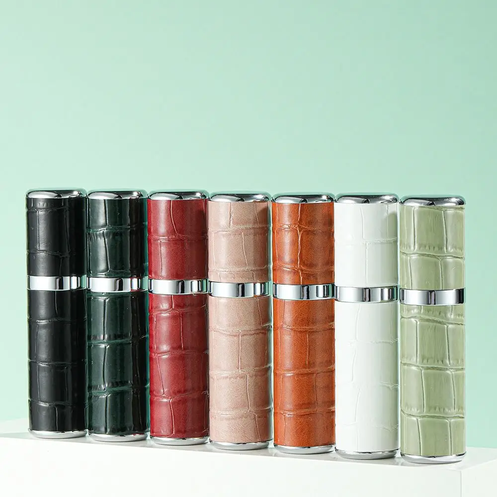 Perfume Refill Bottle Portable Mini Refillable Spray Jar Leather Covered High-End Scent Pump Empty Containers Atomizer
Perfume Refill Bottle Portable Mini Refillable Spray Jar Leather Covered High-End Scent Pump Empty Containers Atomizer