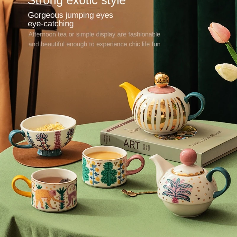 Teapot Tea Making Household Cup Set Hand-painted High-grade British Pastoral Ceramic Small Teapot Tea Cup
Teapot Tea Making Household Cup Set Hand-painted High-grade British Pastoral Ceramic Small Teapot Tea Cup