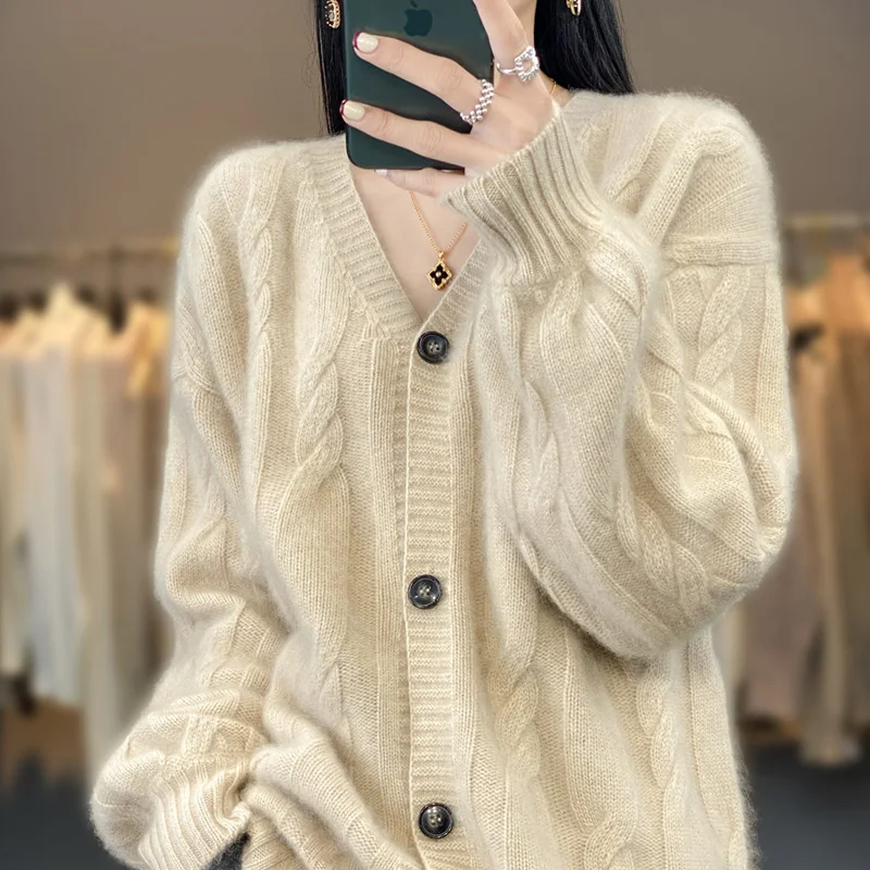 ATTYYWS 100% pure wool women's cardigan sweater high-grade comfortable new solid color knitted V-neck women's cashmere sweater
ATTYYWS 100% pure wool women's cardigan sweater high-grade comfortable new solid color knitted V-neck women's cashmere sweater