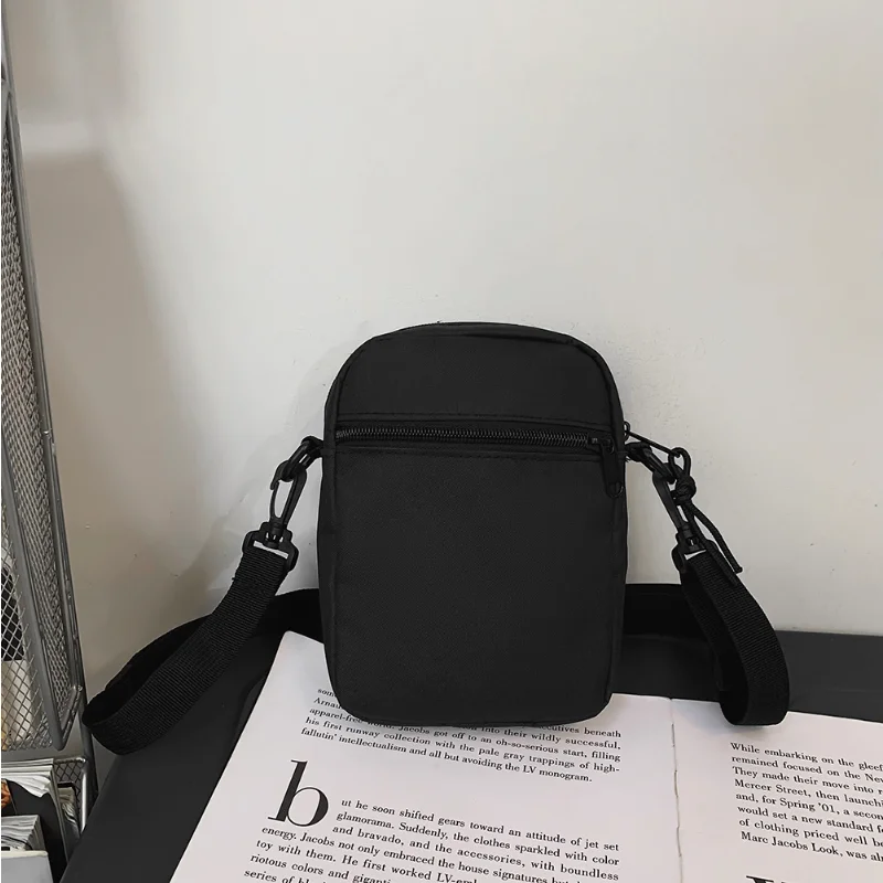 Canvas Couple Crossbody Bag Trend 2023 Small Shoulder Handbag Korean Solid Color Student Phone Bag Simple Shopper Zipper Purse
Canvas Couple Crossbody Bag Trend 2023 Small Shoulder Handbag Korean Solid Color Student Phone Bag Simple Shopper Zipper Purse