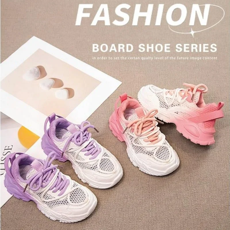 

Детские сетчатые дышащие кроссовки, Новинка лета 2024, разноцветная повседневная обувь на мягкой подошве для девочек, школьная спортивная обувь для бега, для малышей