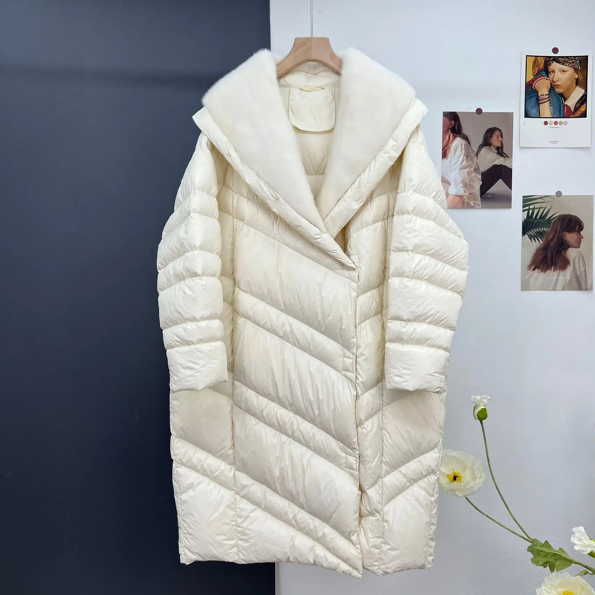 

Wuhuang Haining Fur Coat Real Hair Mink Neck 90 White Goose Down Coat Women's Long Loose Large Outline