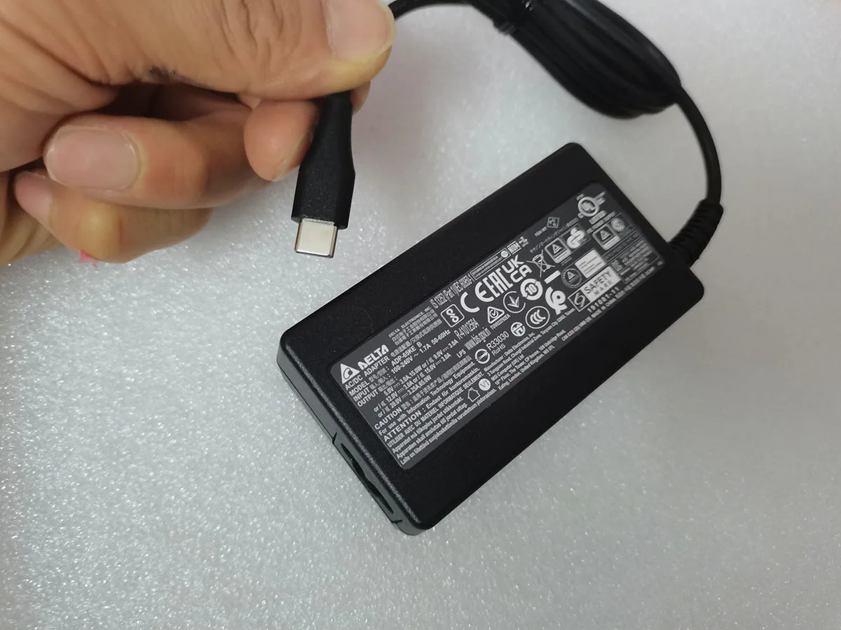 Оригинальный адаптер переменного/постоянного тока Delta Electronics от оригинального производителя, USB-зарядное устройство USB Type-C 65 Вт для ноутбуков MSI
Оригинальный адаптер переменного/постоянного тока Delta Electronics от оригинального производителя, USB-зарядное устройство USB Type-C 65 Вт для ноутбуков MSI