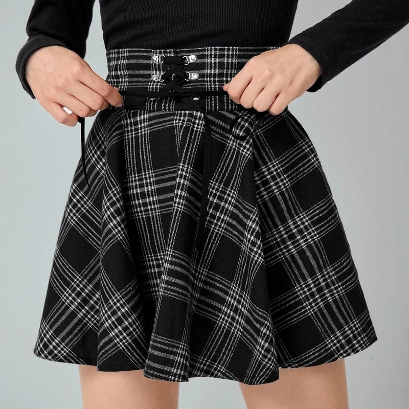 Spring Summer Women High Waist Korean Style Pleated Skirts 2024 Girls Retro Punk Casual Skirts Ladies Mini Plaid Lace Up Skirt
Spring Summer Women High Waist Korean Style Pleated Skirts 2024 Girls Retro Punk Casual Skirts Ladies Mini Plaid Lace Up Skirt