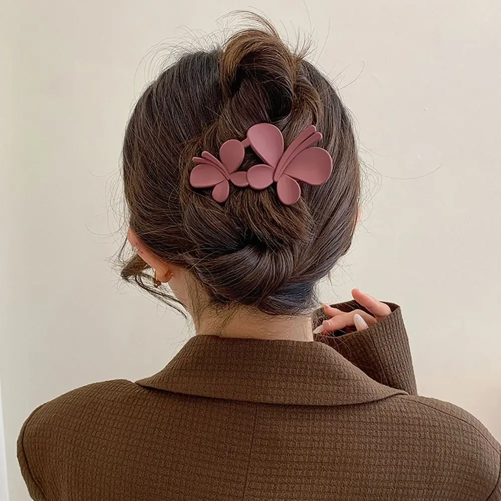 Matte Butterfly Alligator Hair Clips French Style Hair Styling Alligator Barrettes No Bend Duck Billed Hair Clips Women Girls
Matte Butterfly Alligator Hair Clips French Style Hair Styling Alligator Barrettes No Bend Duck Billed Hair Clips Women Girls