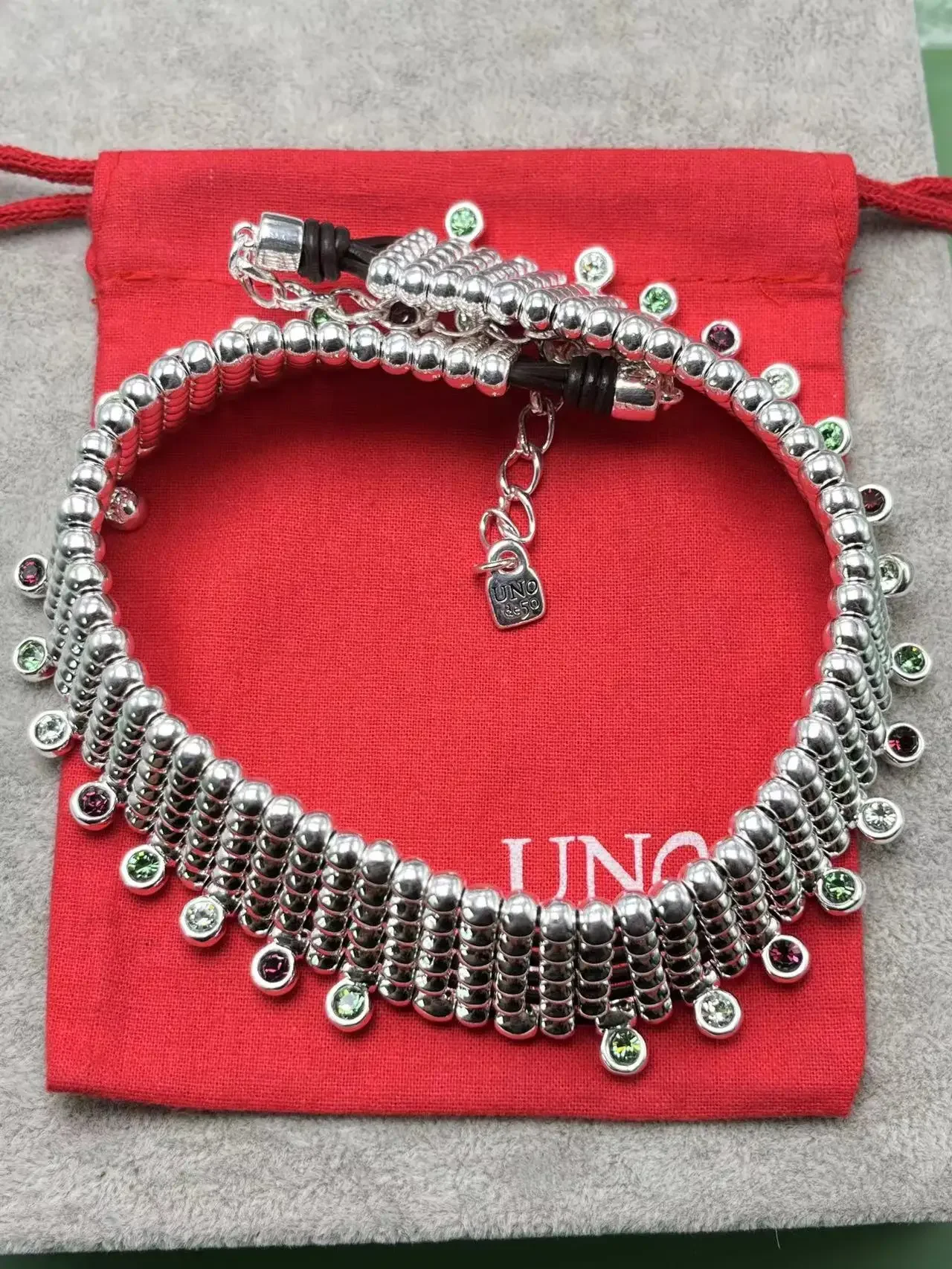 2023 UNOde50 New European and American Bestselling Creative Luxury Beads Fashion Necklace Women's Romantic Jewelry Gift Bag
2023 UNOde50 New European and American Bestselling Creative Luxury Beads Fashion Necklace Women's Romantic Jewelry Gift Bag