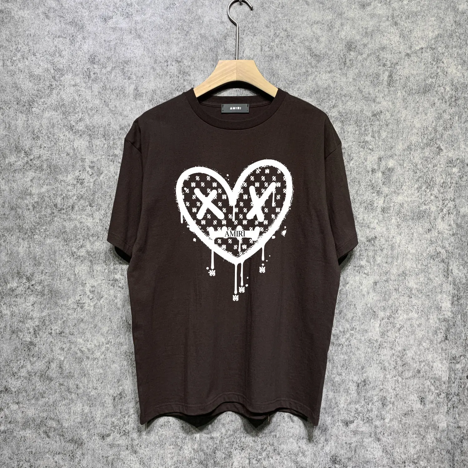 New Summer Fashion 1:1 High Quality T-shirt Graffiti Letter Print Short Sleeve High Street Style Casual Loose Round Neck Short S
New Summer Fashion 1:1 High Quality T-shirt Graffiti Letter Print Short Sleeve High Street Style Casual Loose Round Neck Short S