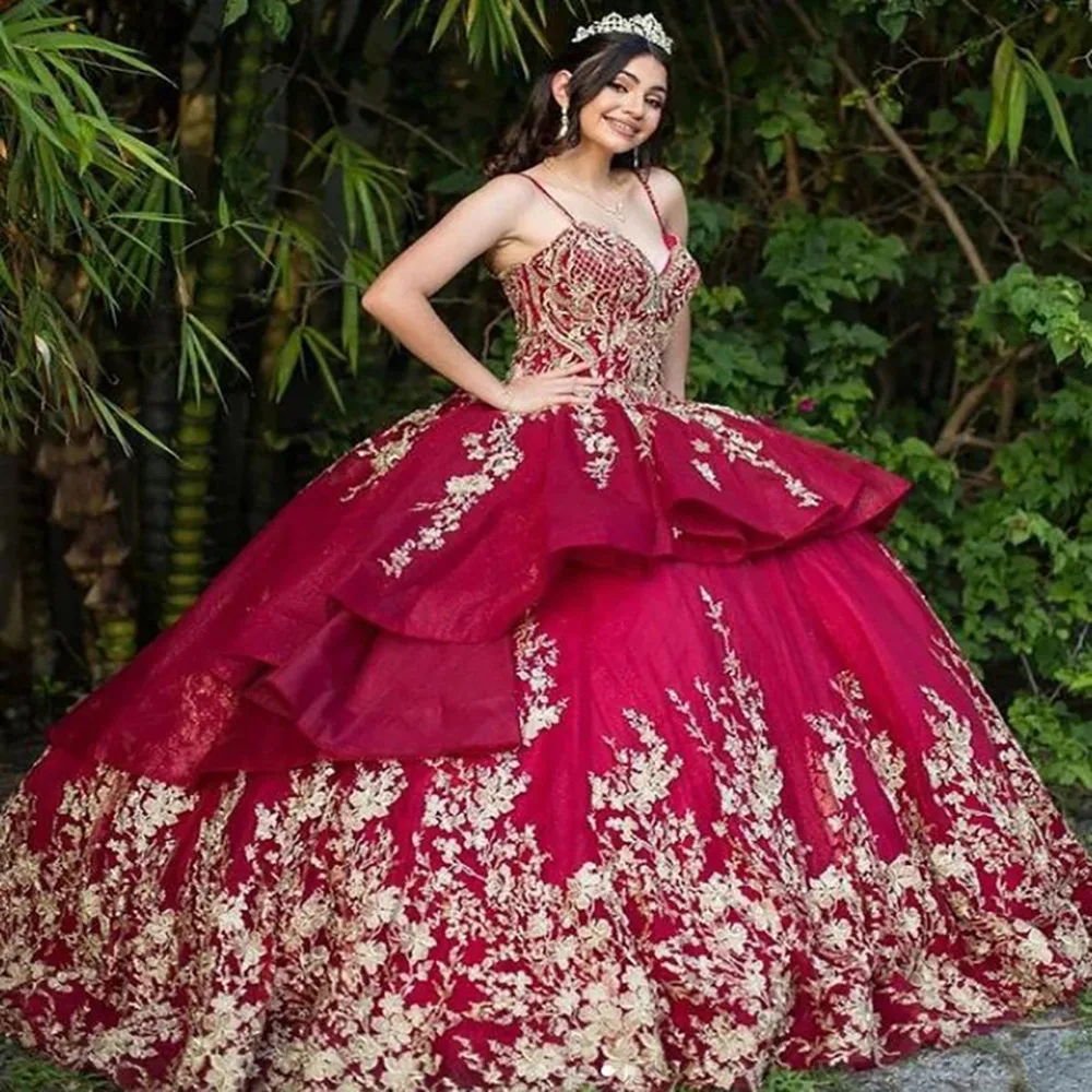 Sweet 16 Princess Quinceanera Dresses Spaghetti Sleeveless Gold Lace Appliques Long Vestidos De Festa 15 Anos Prom Party Wear
Sweet 16 Princess Quinceanera Dresses Spaghetti Sleeveless Gold Lace Appliques Long Vestidos De Festa 15 Anos Prom Party Wear