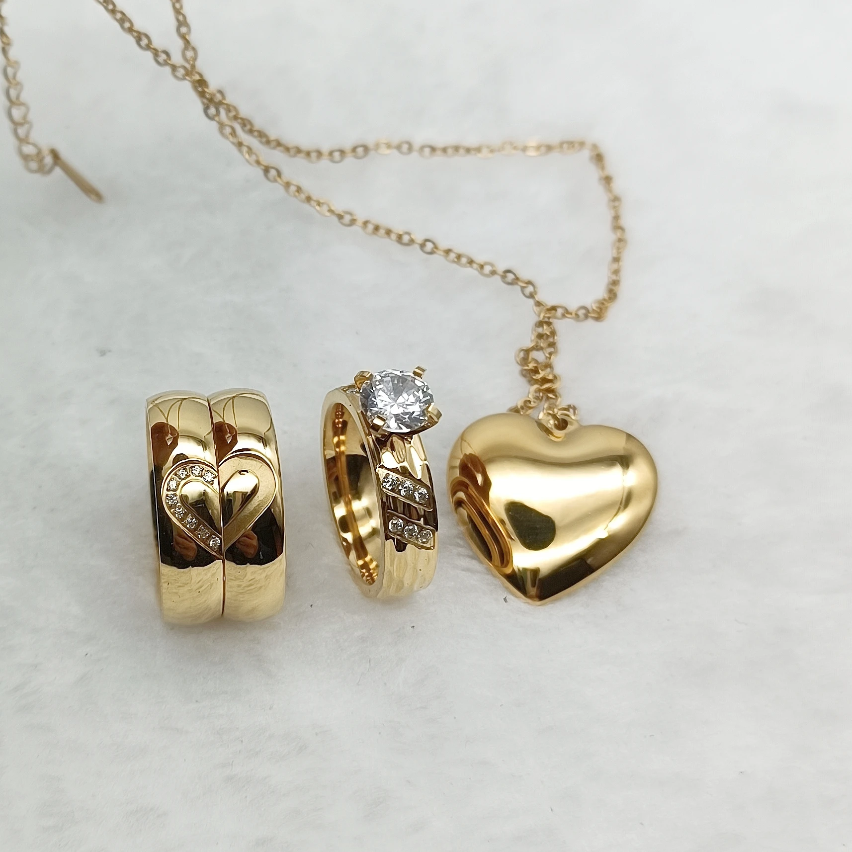Fashion Jewelry Rings Engagement Wedding Bridal Sets For Couples Designer Lovers Heart 24k Gold Plated Jewelry Pendant Necklace
Fashion Jewelry Rings Engagement Wedding Bridal Sets For Couples Designer Lovers Heart 24k Gold Plated Jewelry Pendant Necklace