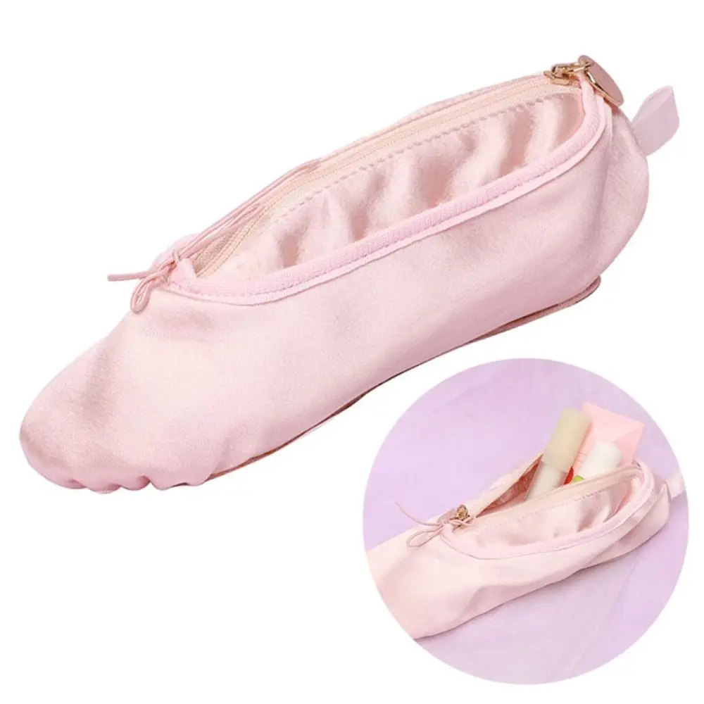 Polyester Fibre Makeup Bag Portable Creative Champagne Cosmetic Storage Bag Versatile Ballet Shoe Shaped Pencil Bag
Polyester Fibre Makeup Bag Portable Creative Champagne Cosmetic Storage Bag Versatile Ballet Shoe Shaped Pencil Bag