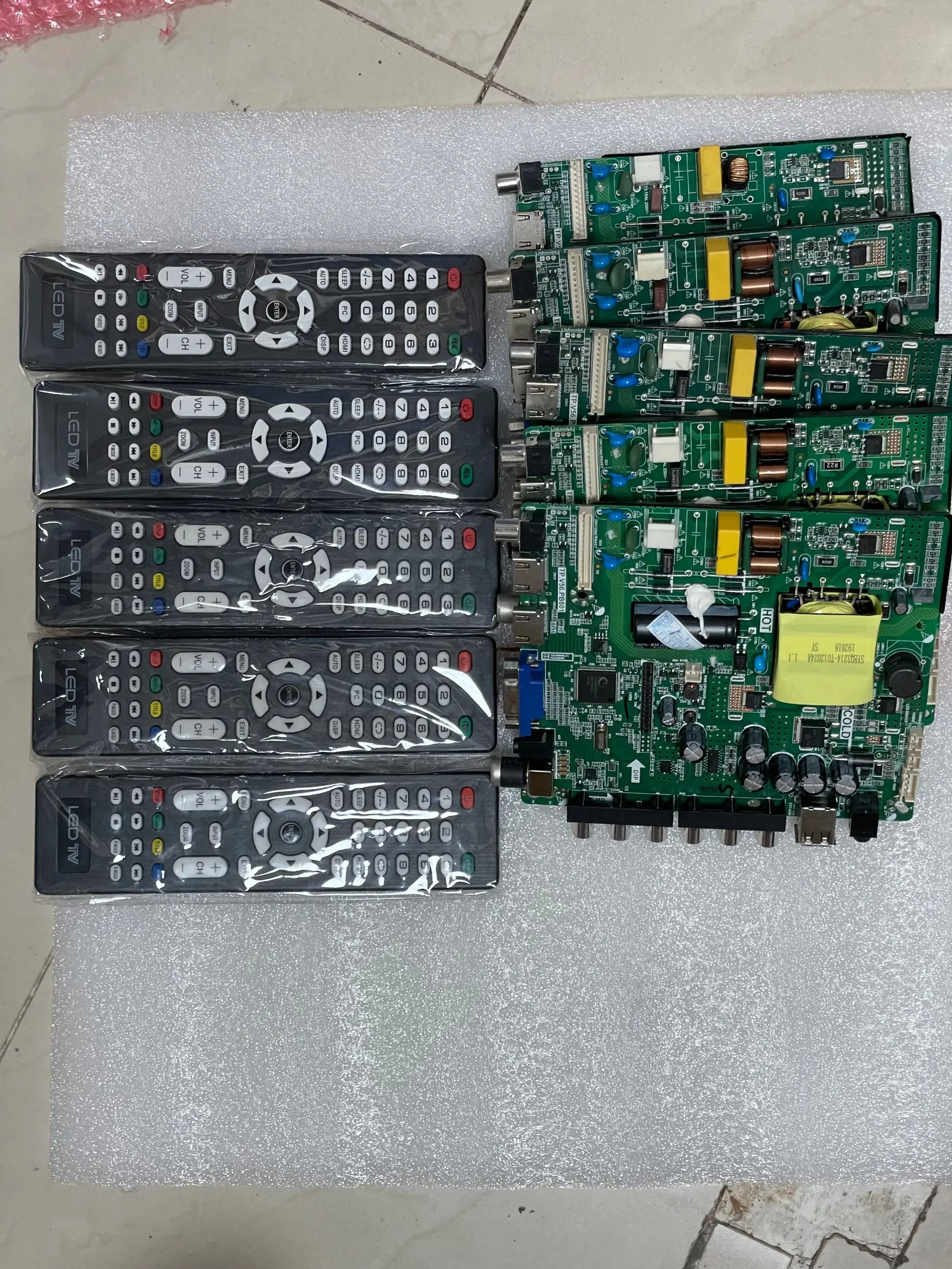 Для TP.V56.PB801 совместимая плата три в одном V56.PB726 с пультом дистанционного управления 32-40 дюймов 35 Вт
Для TP.V56.PB801 совместимая плата три в одном V56.PB726 с пультом дистанционного управления 32-40 дюймов 35 Вт