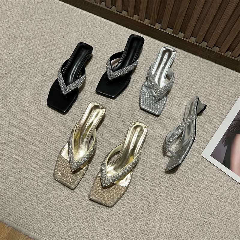 2023 Summer Fashion Rhinestones Flip Flop Fashion Open Toe High Heel Women Slippers Ladies Elegant Gladiator Sandalias Shoe
2023 Summer Fashion Rhinestones Flip Flop Fashion Open Toe High Heel Women Slippers Ladies Elegant Gladiator Sandalias Shoe