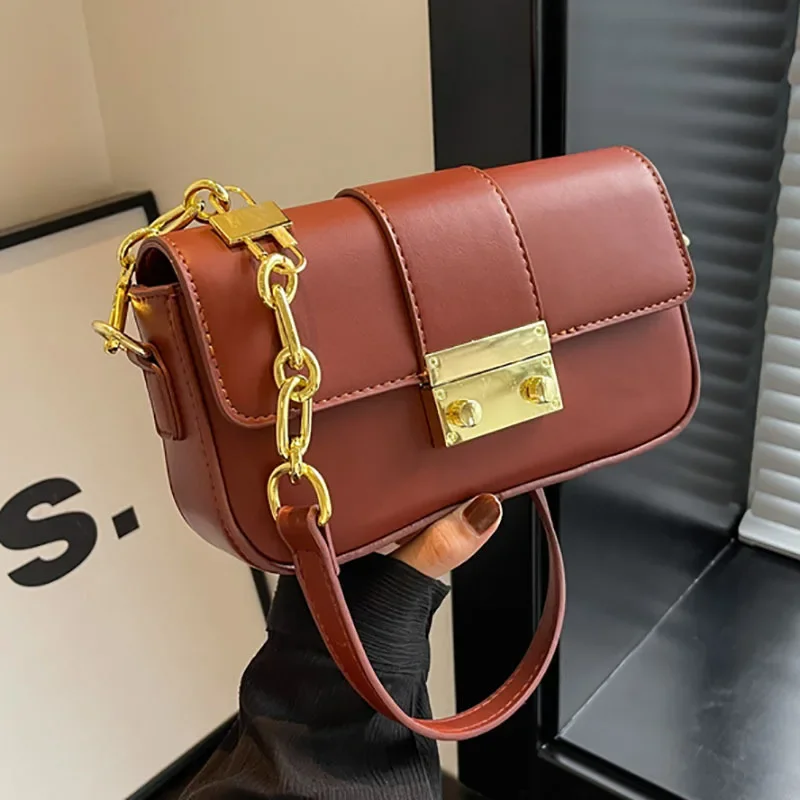 High Sense Small Ladies 2024 New Pure Color All-Matching Shoulder Messenger Chain Leisure Fashionable Small Square Bag
High Sense Small Ladies 2024 New Pure Color All-Matching Shoulder Messenger Chain Leisure Fashionable Small Square Bag