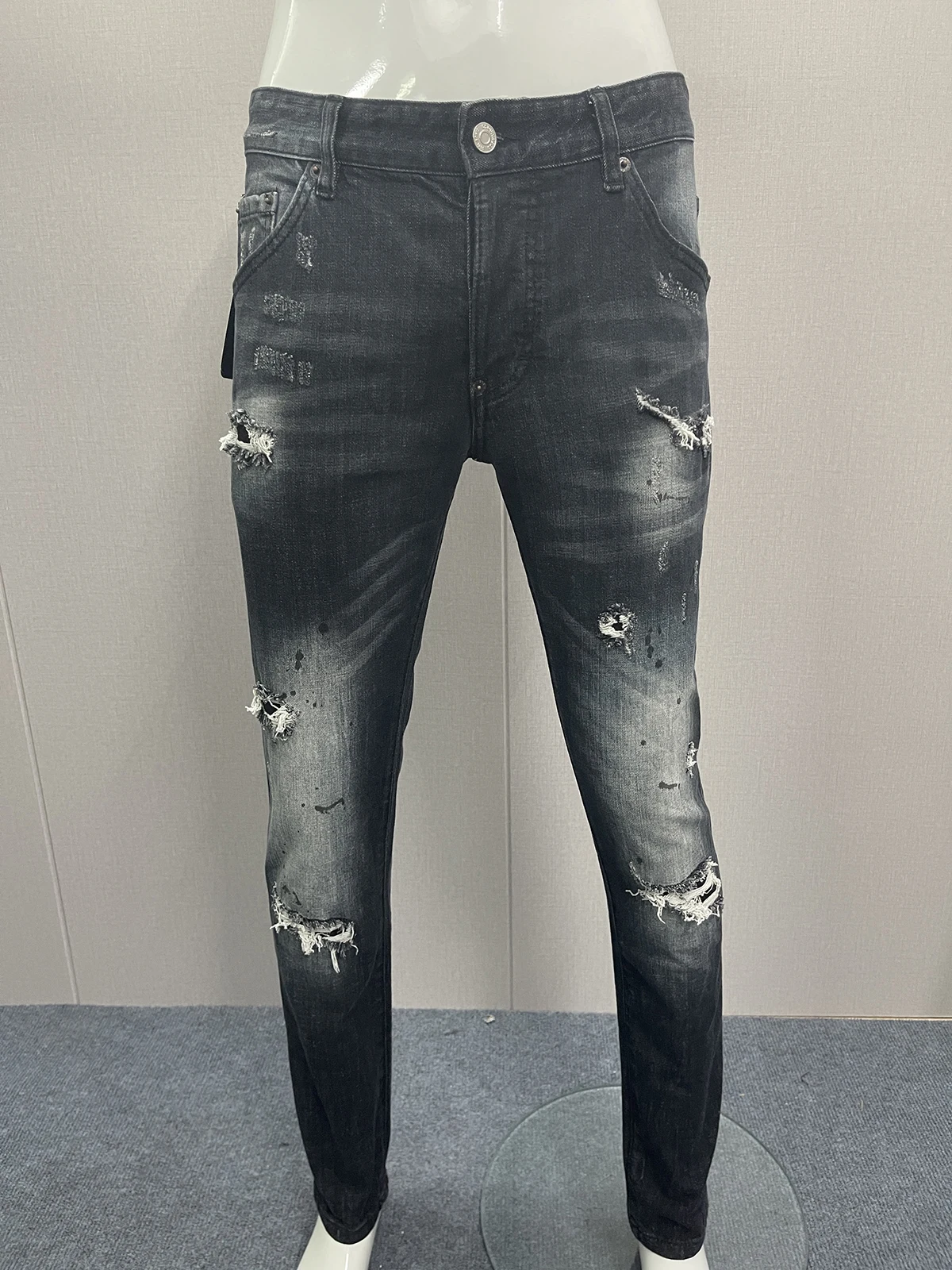 2023 Spring/Summer New Fashion Men's Washed and Worn Hole Patches Fashion Colorful Printing Small Feet Black Jeans Men
2023 Spring/Summer New Fashion Men's Washed and Worn Hole Patches Fashion Colorful Printing Small Feet Black Jeans Men