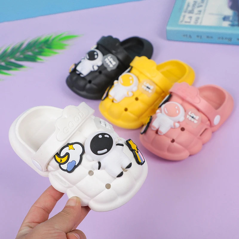 Cartoon Spaceman Kids Slippers for Home Boys Girls Summer Beach Sandals Toddler Anti-Slip Indoor Slides Children's Garden Shoes
Cartoon Spaceman Kids Slippers for Home Boys Girls Summer Beach Sandals Toddler Anti-Slip Indoor Slides Children's Garden Shoes