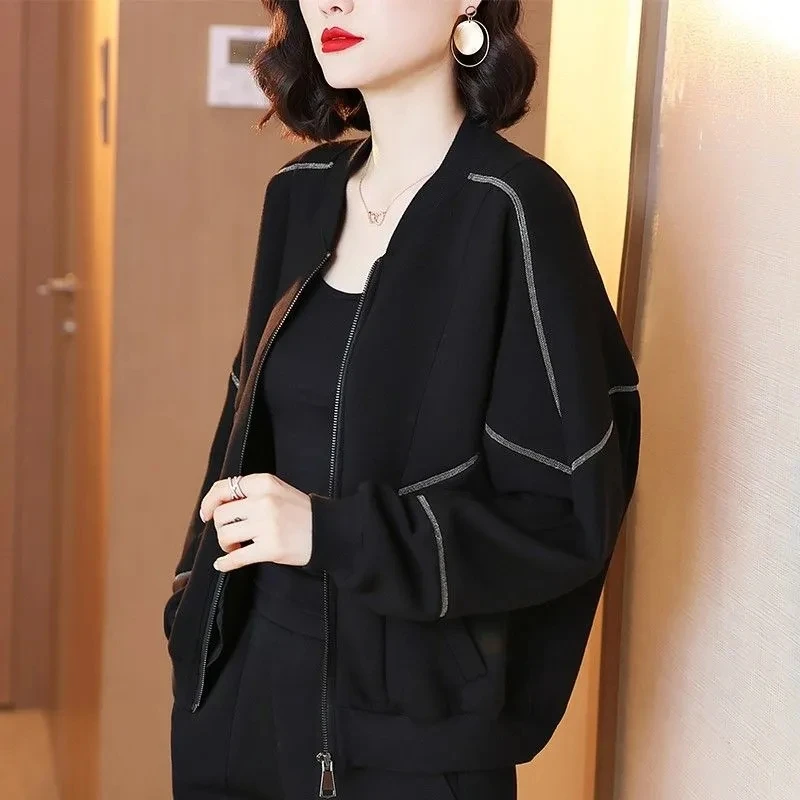 Black Thin Short Jacket Women's Spring Autumn Long Sleeved Loose Casual Tops Middle Aged Female Windbreaker Basic Coats 4XL
Black Thin Short Jacket Women's Spring Autumn Long Sleeved Loose Casual Tops Middle Aged Female Windbreaker Basic Coats 4XL