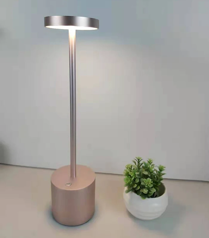 Aluminum rechargeable batteries led table lamp led WIreless lamp for outdoor lighting garden camping bar
Aluminum rechargeable batteries led table lamp led WIreless lamp for outdoor lighting garden camping bar