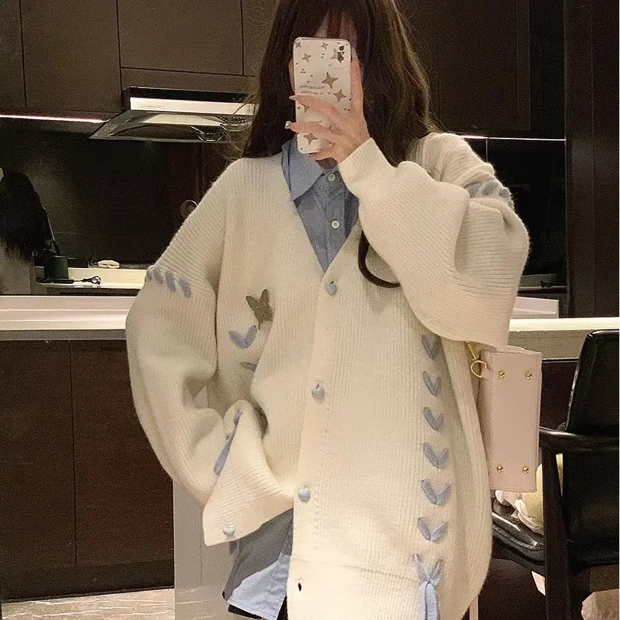 V-Neck Preppy Style Knitted Cardigan Jacket 2023 Women Lace-up Fashion Patchwork Jacket Loose Casual Long Sleeved Sweater Coat
V-Neck Preppy Style Knitted Cardigan Jacket 2023 Women Lace-up Fashion Patchwork Jacket Loose Casual Long Sleeved Sweater Coat