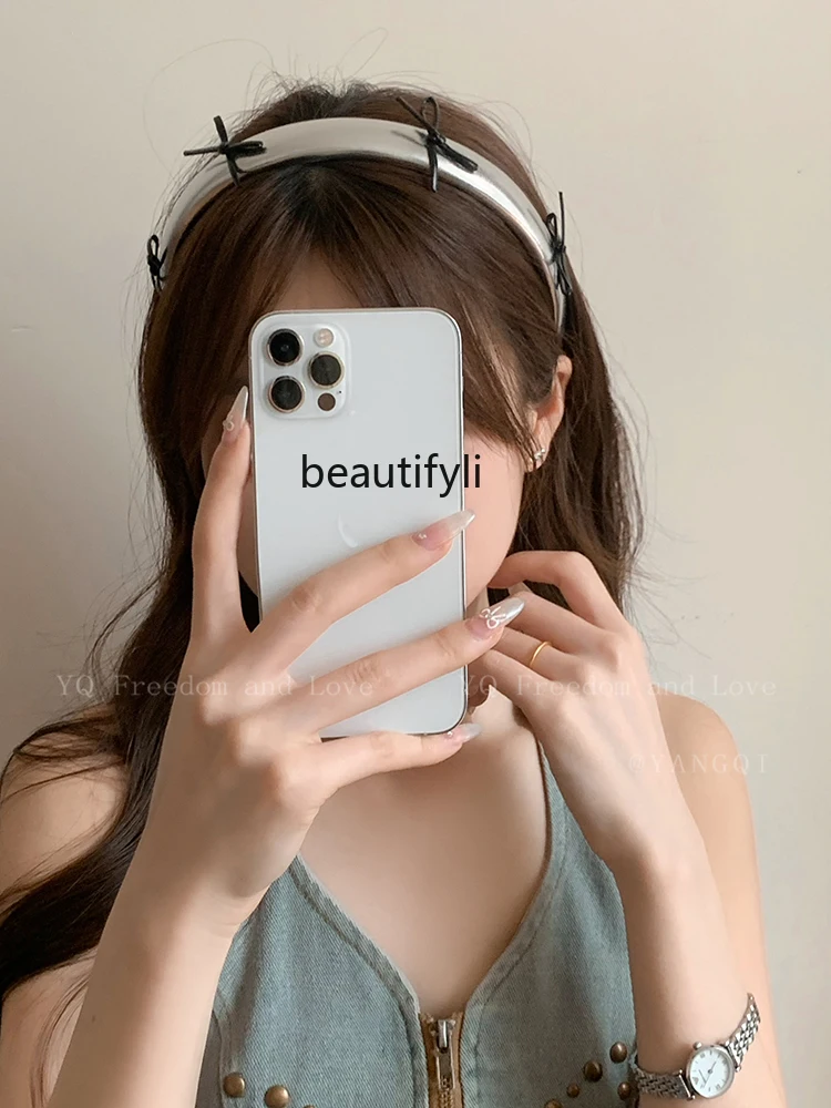 Silver Bow Leather Headband Female High Sense Special-Interest Design Ins Hairpin High Skull Top Headband Hair Accessories
Silver Bow Leather Headband Female High Sense Special-Interest Design Ins Hairpin High Skull Top Headband Hair Accessories