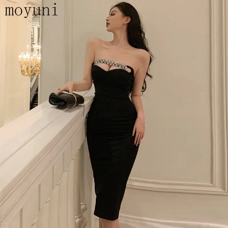 

2023 Summer Sexy Socialite Cutout Topless Tube Top Black Temperament Waist-Controlled Slimming Sheath Banquet Dress for Women