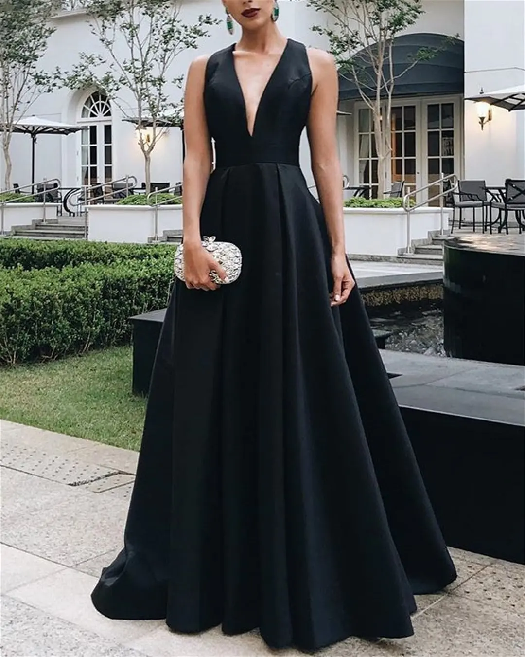 Women's Black V-neck Satin Evening Dresses Elegant Arabic Formal Prom Gowns Pleated Sexy Side Slit Celebrity Dress
Women's Black V-neck Satin Evening Dresses Elegant Arabic Formal Prom Gowns Pleated Sexy Side Slit Celebrity Dress