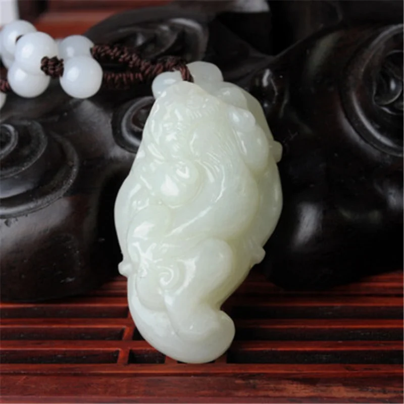 

Jade Pendant Wholesale Hetian Jade Pi Xiu Pendant Men's and Women's Greenish White Jade Stone One Leaf Rich Pi Xiu Pendant