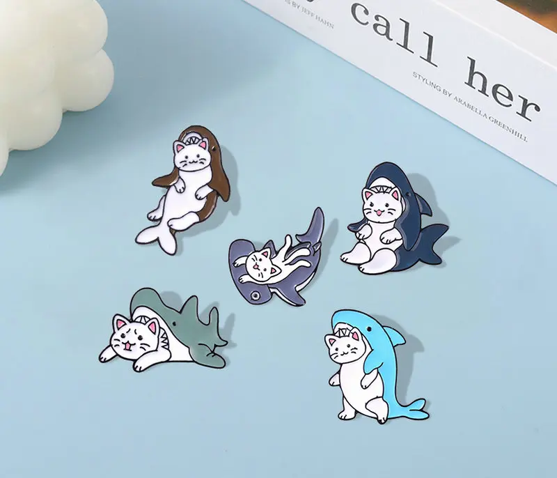 

Cat and Fish Enamel Pin Beluga Whale Brooches Humpback Whale Metal Badges Bag Clothes Pins Up Jewelry Gift for Animal Lover
