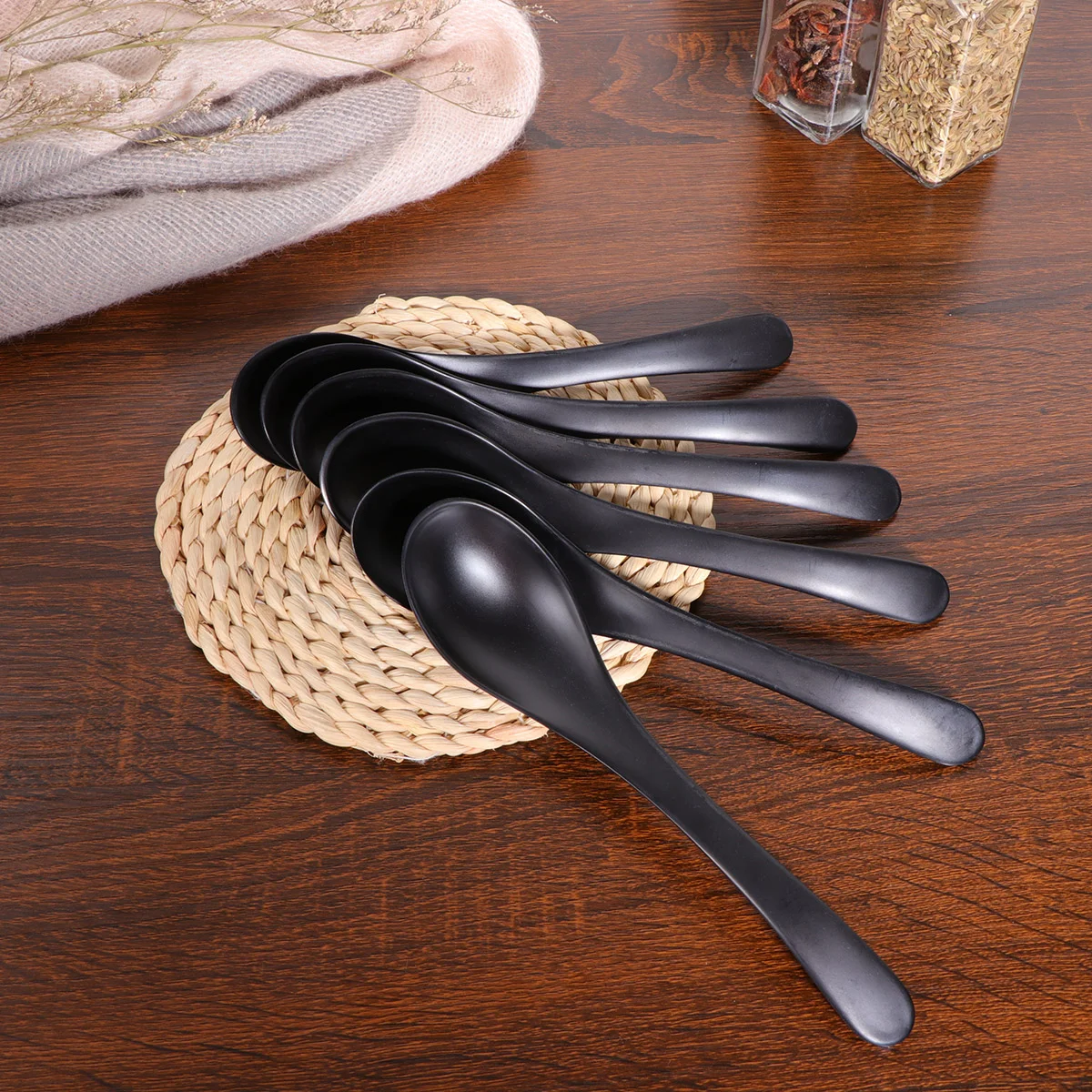 6PCS A5 Melamine Noodles Black Imitation Porcelain Soup Spoon Tableware for Home (YG140155)
6PCS A5 Melamine Noodles Black Imitation Porcelain Soup Spoon Tableware for Home (YG140155)