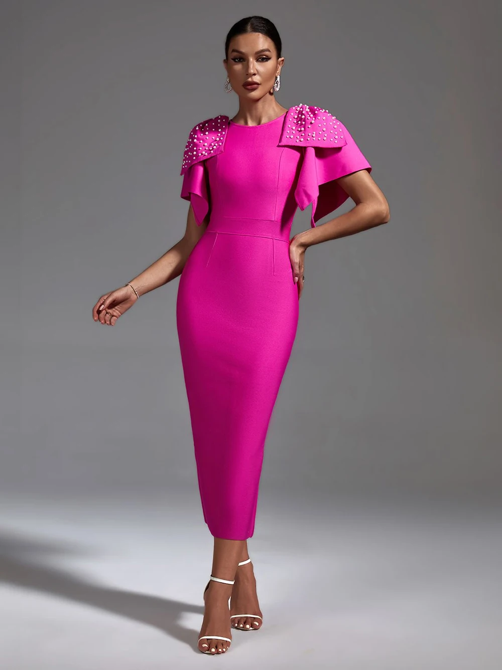 2023 Autumn New Women's Sexy Short Sleeve Ruffled O-Neck Bead Slim Fit Bandage Long Bodycon Celebrity Club Evening Fashion Dress
2023 Autumn New Women's Sexy Short Sleeve Ruffled O-Neck Bead Slim Fit Bandage Long Bodycon Celebrity Club Evening Fashion Dress