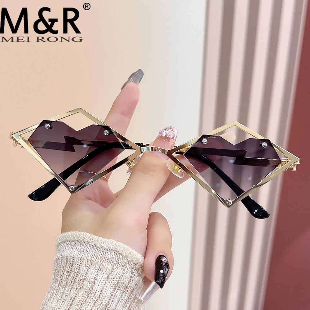 

2023 New Women's Heart Shaped Hip Hop Sunglasses Irregular Metal Eyeglass Fashion Brand Color Glasses Oчки Cолнечные женские