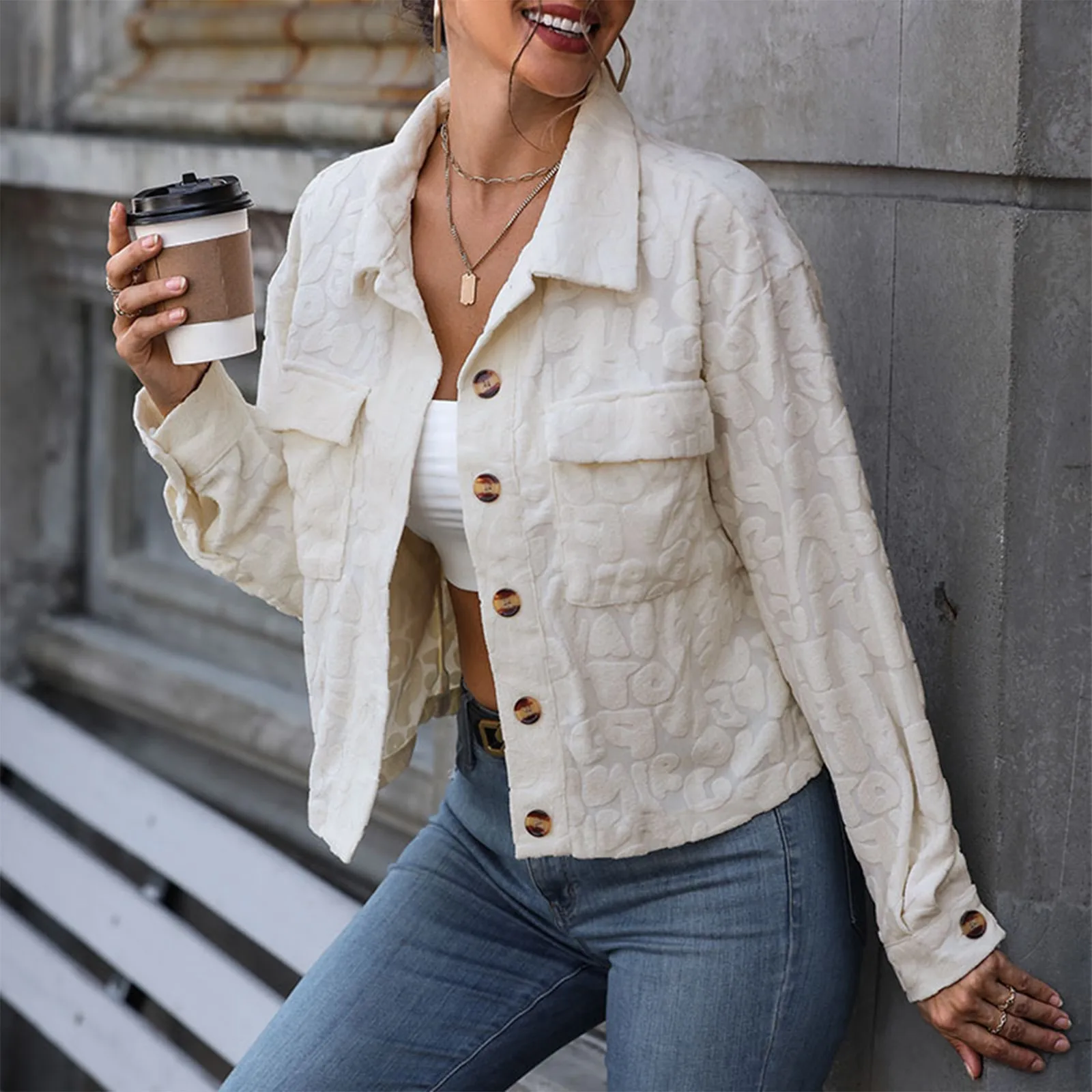 Commuter Lady Elegant Button Short Jacket Fashion Jacquard Printing Top Cardigan Women Long Sleeve Pocket Autumn Coat Outwears
Commuter Lady Elegant Button Short Jacket Fashion Jacquard Printing Top Cardigan Women Long Sleeve Pocket Autumn Coat Outwears