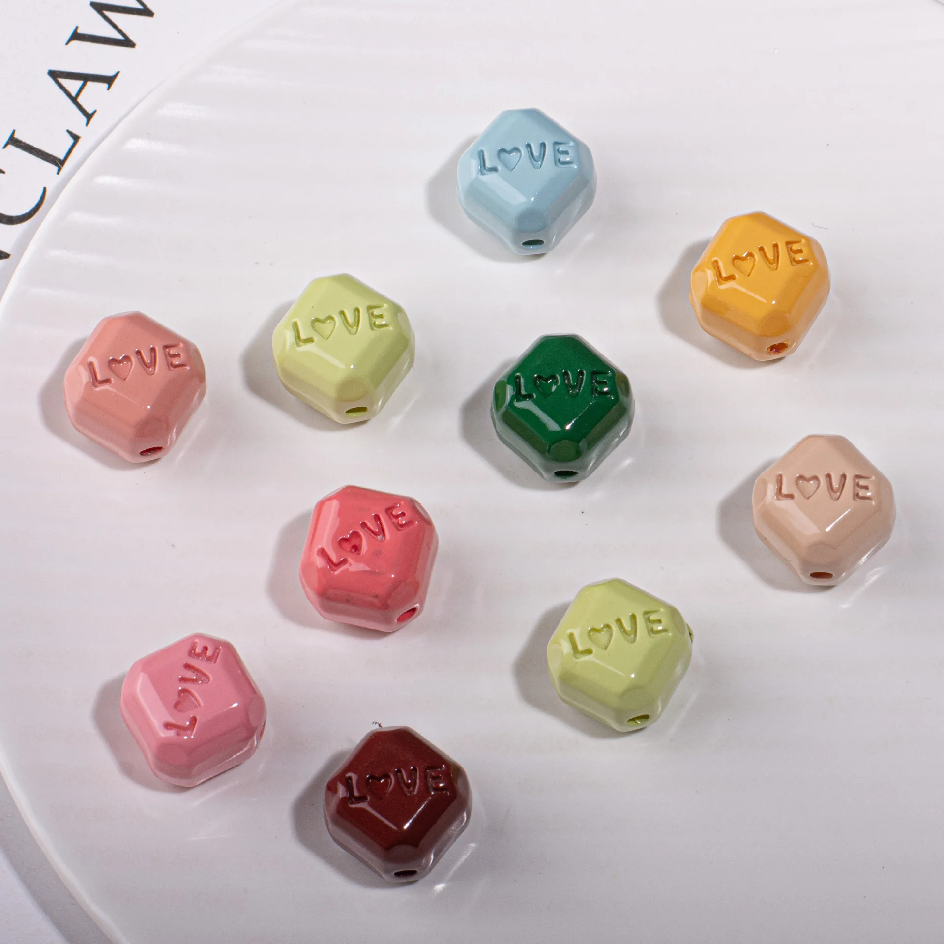 Fresh New 29*16mm 70pcs AB Colors Love Heart Candy Acrylic Jewelry Beads Ornament Accessory Material DIY Necklace Bracelet
Fresh New 29*16mm 70pcs AB Colors Love Heart Candy Acrylic Jewelry Beads Ornament Accessory Material DIY Necklace Bracelet