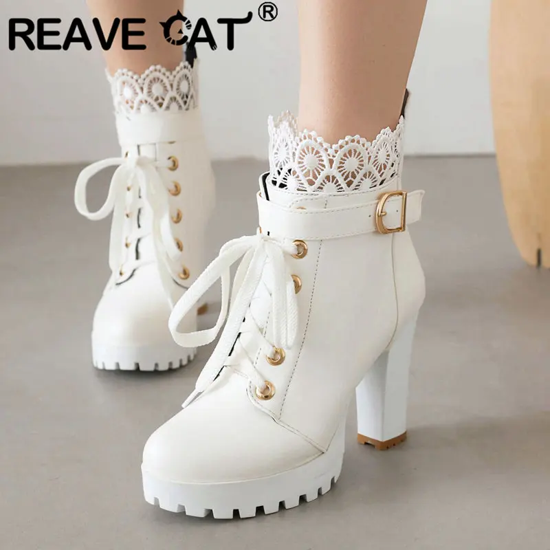 REAVE CAT Ankle Women Booties Round Toe Block Heels 10cm Platform Zipper Lace Up Belt Buckle Big Size 41 42 43 Sexy Dating Boots
REAVE CAT Ankle Women Booties Round Toe Block Heels 10cm Platform Zipper Lace Up Belt Buckle Big Size 41 42 43 Sexy Dating Boots