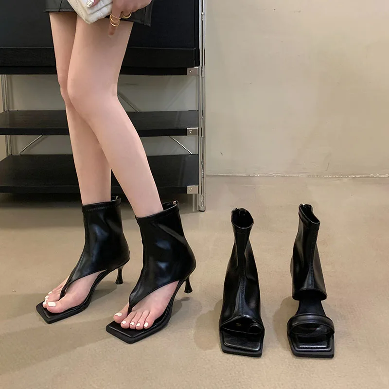 2023 New Brand Women Boots Fashion Hollow Out Open Toe Ladies Elegnat Sandal Thin High Heel Dress Party Pumps Black Boots
2023 New Brand Women Boots Fashion Hollow Out Open Toe Ladies Elegnat Sandal Thin High Heel Dress Party Pumps Black Boots