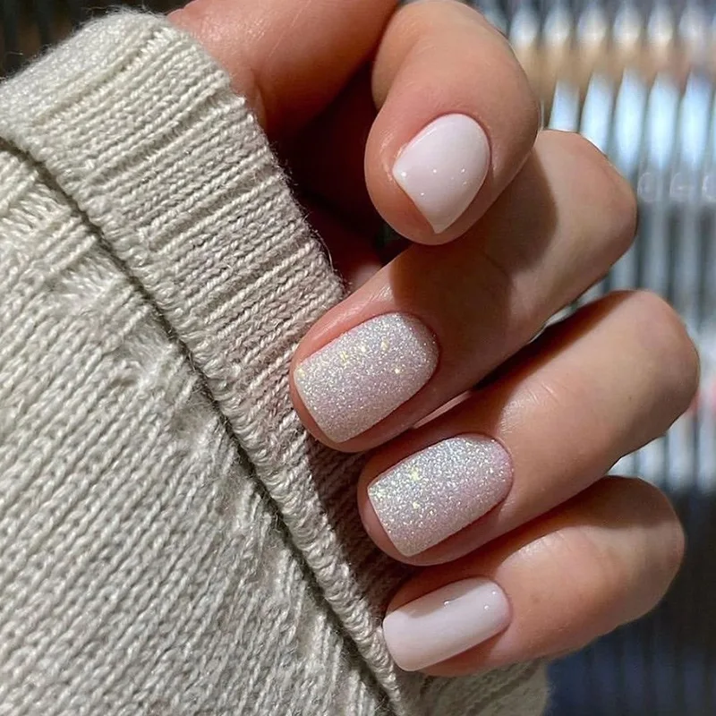 24pcs Square False Nails Simple White French Glitter Fake Nails Full Cover Detachable Nail Tips Press on Nails Wholesale
24pcs Square False Nails Simple White French Glitter Fake Nails Full Cover Detachable Nail Tips Press on Nails Wholesale