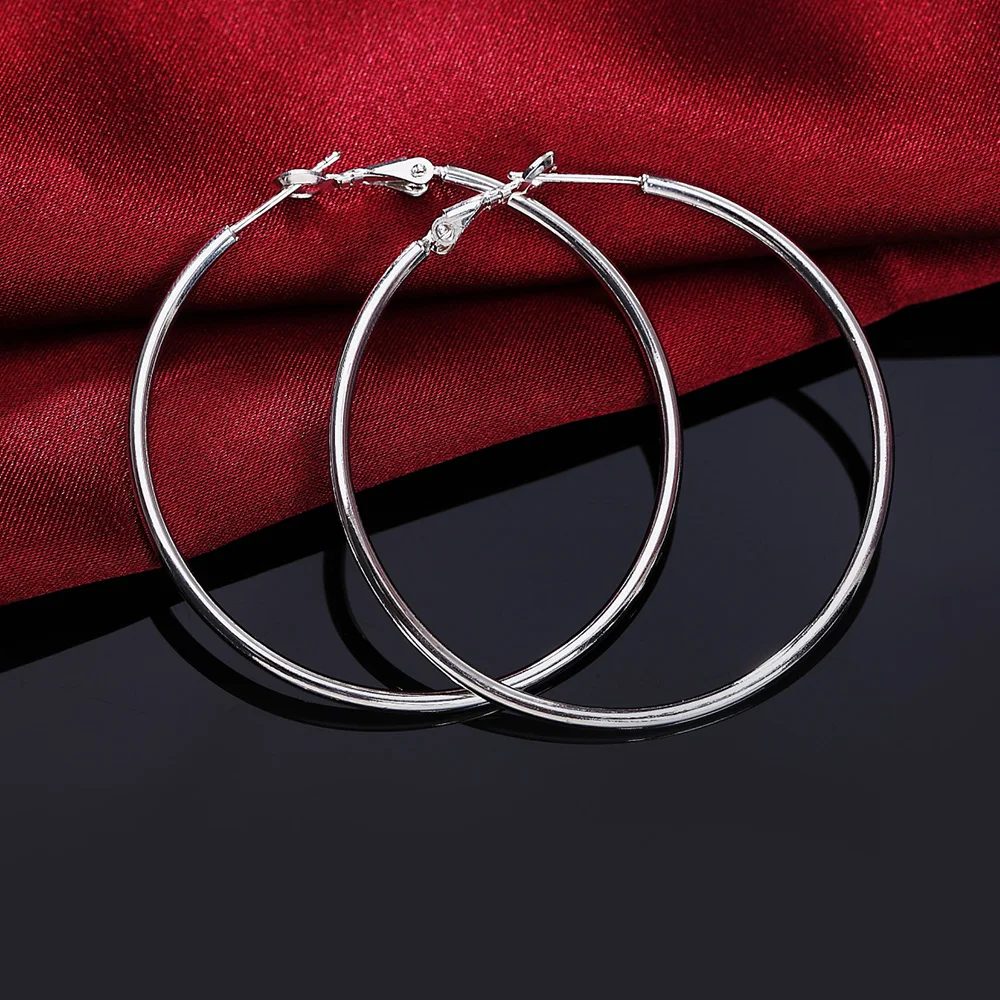 Diameter 5-8cm wholesale 925 sterling silver earrings for women lady girl high quality fashion classic jewelry
Diameter 5-8cm wholesale 925 sterling silver earrings for women lady girl high quality fashion classic jewelry