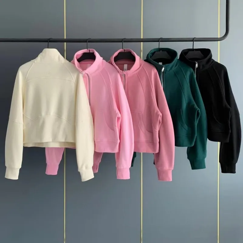 Women's Casual Loose Short Sweater, Half Zipper, Standing Neck, Yoga Suit, Wide Casual Fashion, Autumn and Winter, New 2024
Women's Casual Loose Short Sweater, Half Zipper, Standing Neck, Yoga Suit, Wide Casual Fashion, Autumn and Winter, New 2024
