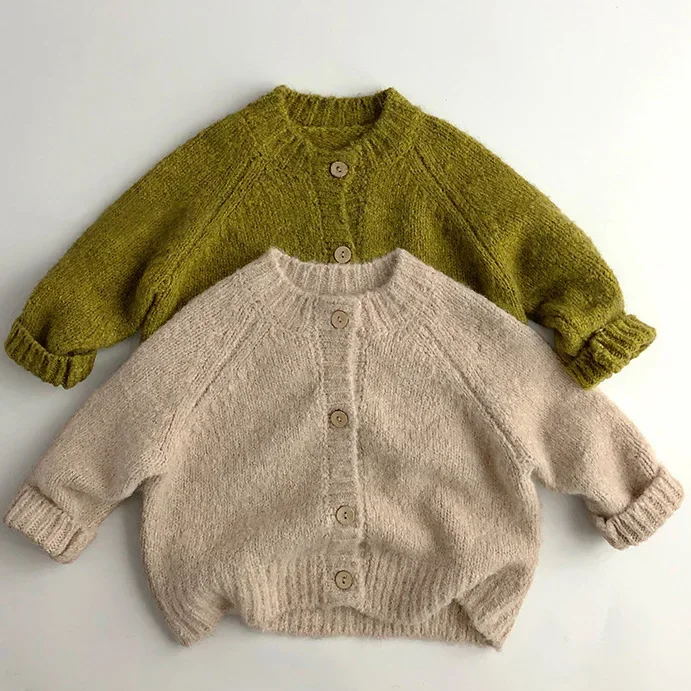 

2024 Boys Autumn Sweaters Kids Knit Spring Cardigan Top Clothes Korean Style Soft Wool Retro Girls Solid Thicken Knitwear Coat