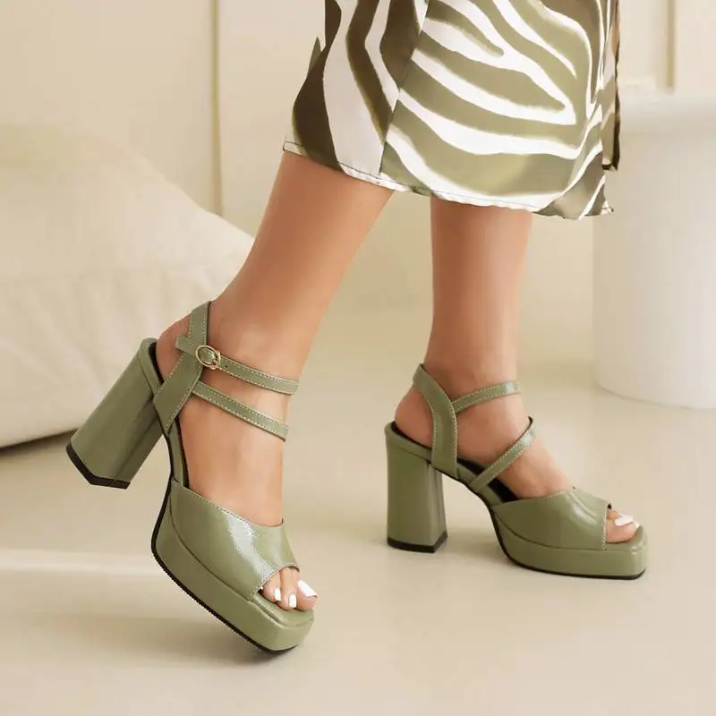 SIMLOVEYO Female Sandals Square Toe Chunky Heels 10cm Platform 2cm Double Buckle Straps Plus Size 41 42 43 Concise Dating Shoes
SIMLOVEYO Female Sandals Square Toe Chunky Heels 10cm Platform 2cm Double Buckle Straps Plus Size 41 42 43 Concise Dating Shoes