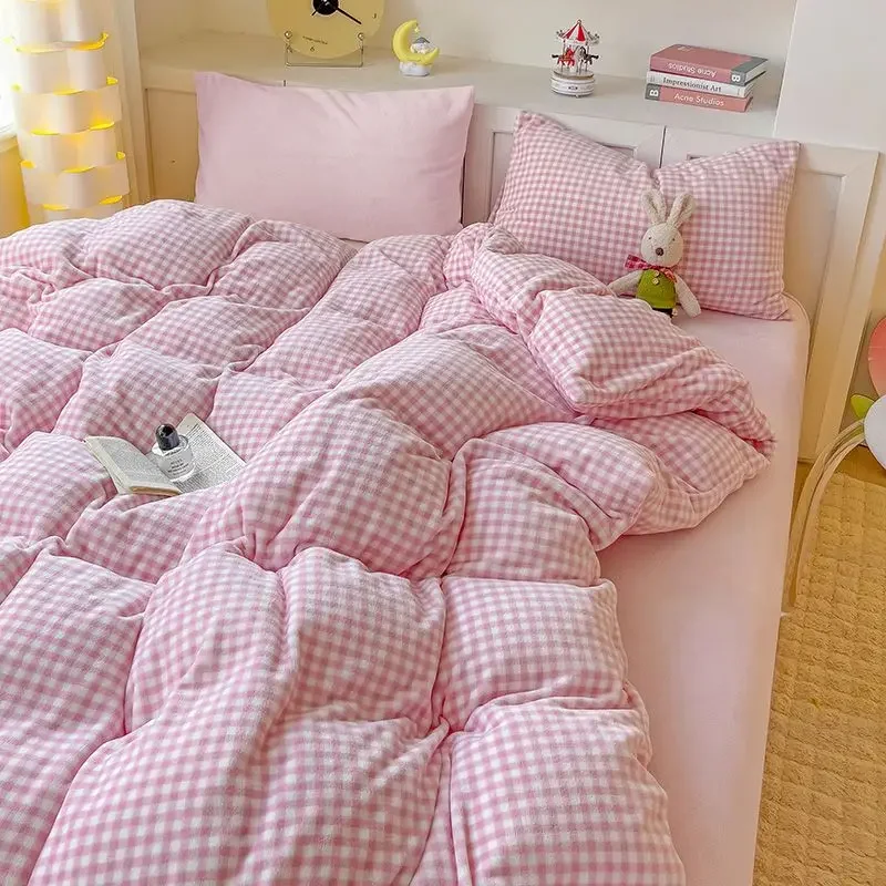Autumn and Winter Inns Solid Milk Flour Four Piece Quilt Cover Bed Sheet Quilt Cover Warm Three Piece Home Textile Set
Autumn and Winter Inns Solid Milk Flour Four Piece Quilt Cover Bed Sheet Quilt Cover Warm Three Piece Home Textile Set
