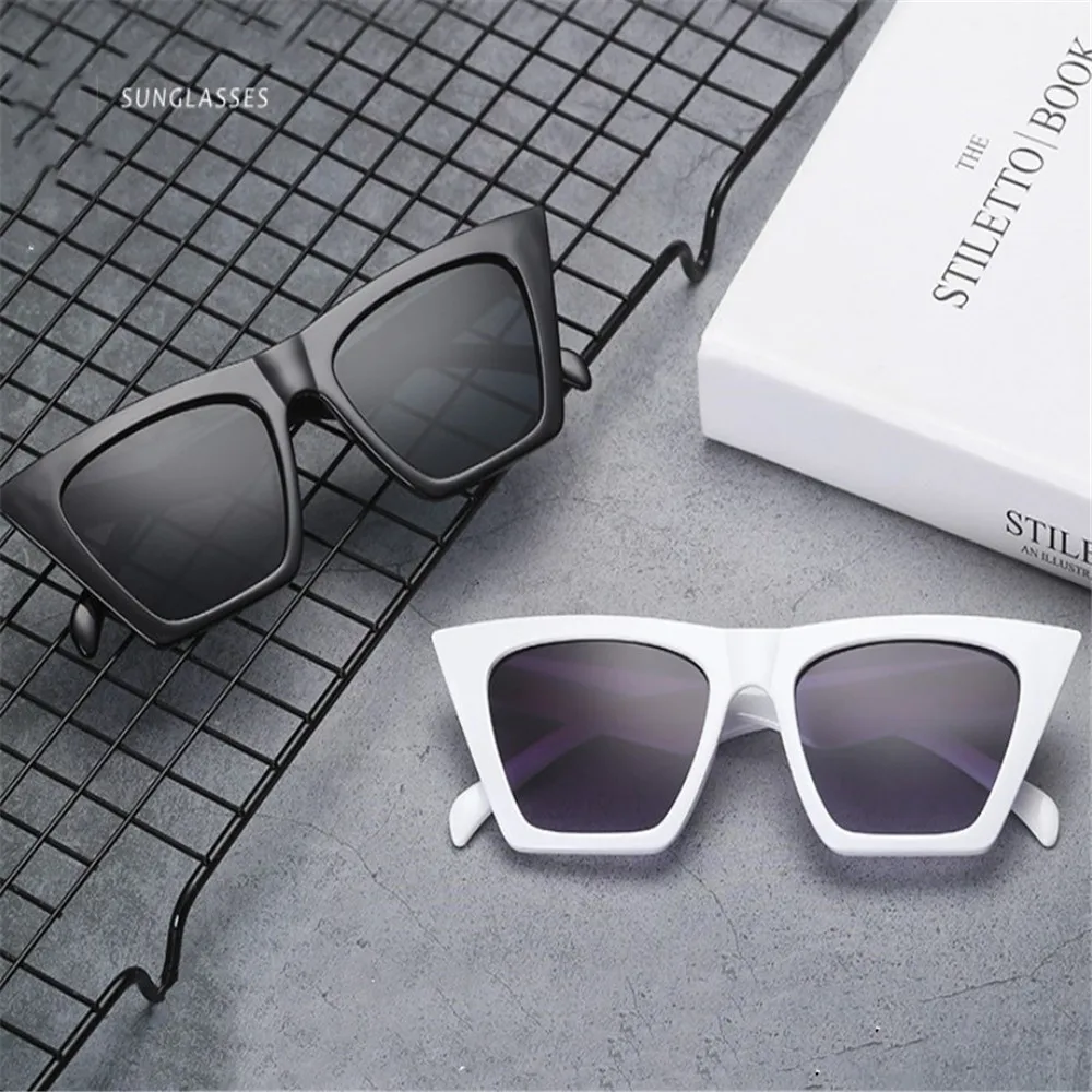 1PC High Quality Vintage Oversized Cateye Sunglasses Fashion Girls Cat Eye Glasses Outdoor Sun Protection Glasses Dark Glasses
1PC High Quality Vintage Oversized Cateye Sunglasses Fashion Girls Cat Eye Glasses Outdoor Sun Protection Glasses Dark Glasses