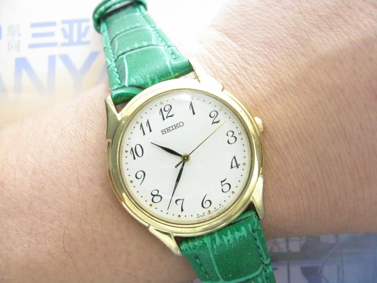 Second-hand “All digital scale” Gold-plated ultra-thin seiko quartz watch(sapphire)
Second-hand “All digital scale” Gold-plated ultra-thin seiko quartz watch(sapphire)